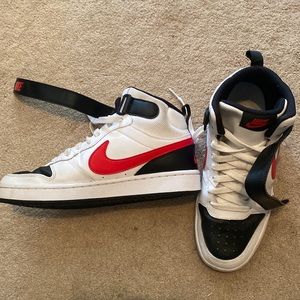 Size 7 youth EUC barely worn